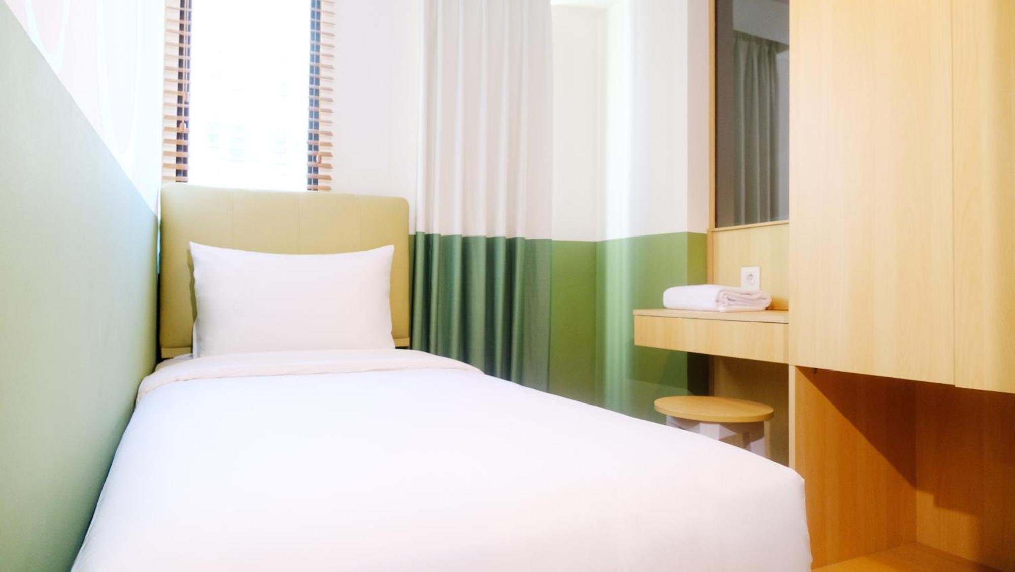 Hotel Osaka Pik2 탕그랑 외부 사진