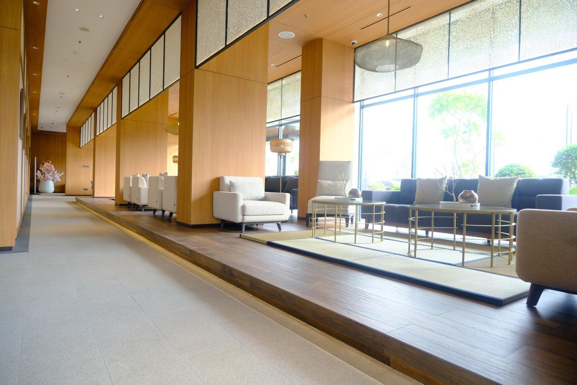 Hotel Osaka Pik2 탕그랑 외부 사진